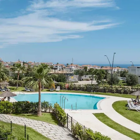 Higueron Blue Skyline View By Alfresco * פואנגירולה