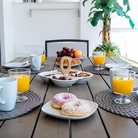 Higueron Blue Skyline View By Alfresco Apartment *