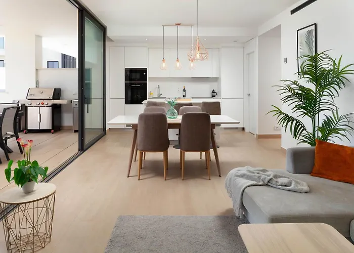 Higueron Blue Skyline View By Alfresco