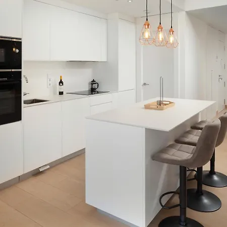 Daire Higueron Blue Skyline View By Alfresco