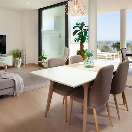 Higueron Blue Skyline View By Alfresco フエンヒロラ